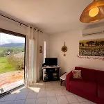 Bilocale Con Ampio Giardino