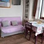 Agriturismo Gli Olivastri, Appartamento La Rosa Dei Venti Con Piscina E Solarium , Vista Mare ,Climatizzatore ,Wifi