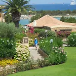 Baia De Bahas - Apartments & Resort