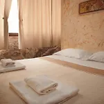 La Manta Guest House