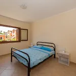 Sea-Front Pearl Apartment