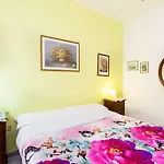 Moon House B&B