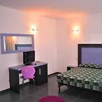 Delta Inn