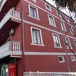 Hotel Amirani