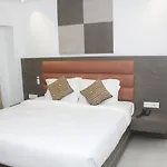 Gk Palace Pure Veg Hotel