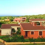 Rena 2000 Residence