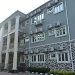 Kaura Hotel And Suites