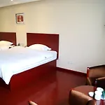 Greentree Inn Jiangsu Nantong Development District Middle Road Business Hotel