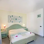 Hotel Cala Dei Pini