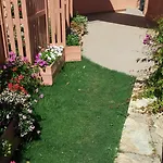 Studio In Case Peschiera-Lu Fraili, With Enclosed Garden - 2 Km From T