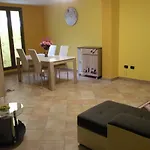 Appartamento Indipendente Al Piano Seminterrato