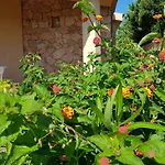 Holiday House Rosmarino With Swimming Pool