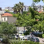 La Villa 3 Apartments