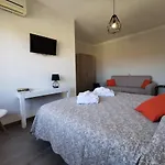 Samaro - Bed & Breakfast