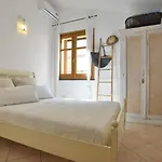 Izzhome Vittorio Emanuele
