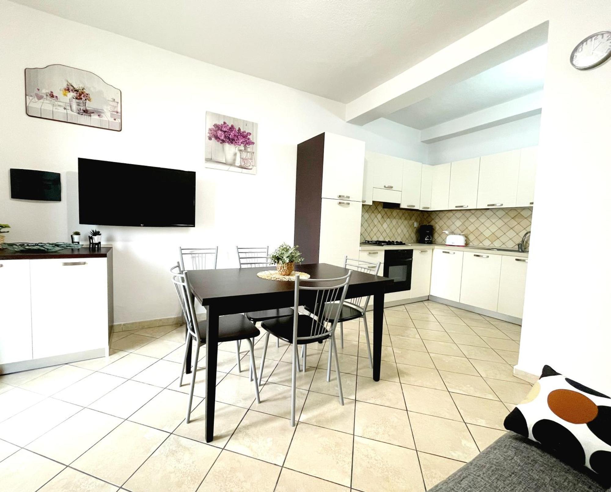 Private Housing - Trilo Garden - 350m Dalla Apartment *