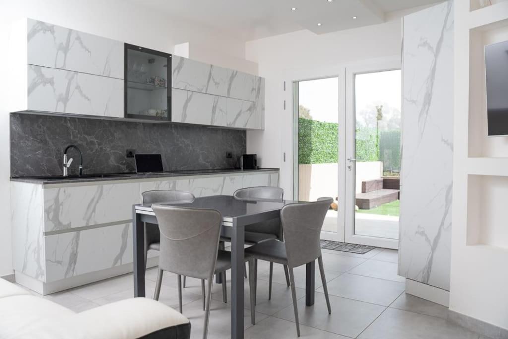 Apartment Green Luxury, Bbq Con Giardino Capoterra