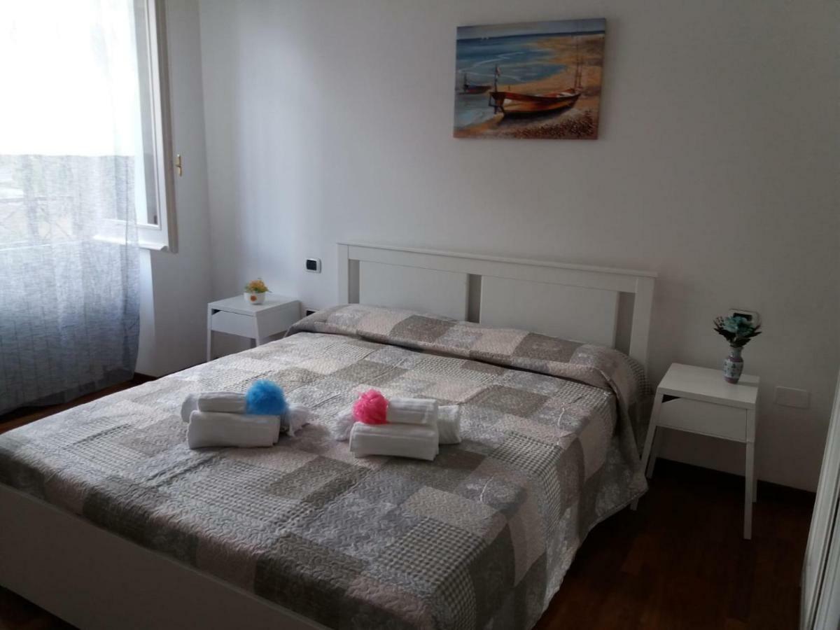 Acquamarina In Via Della Pineta A