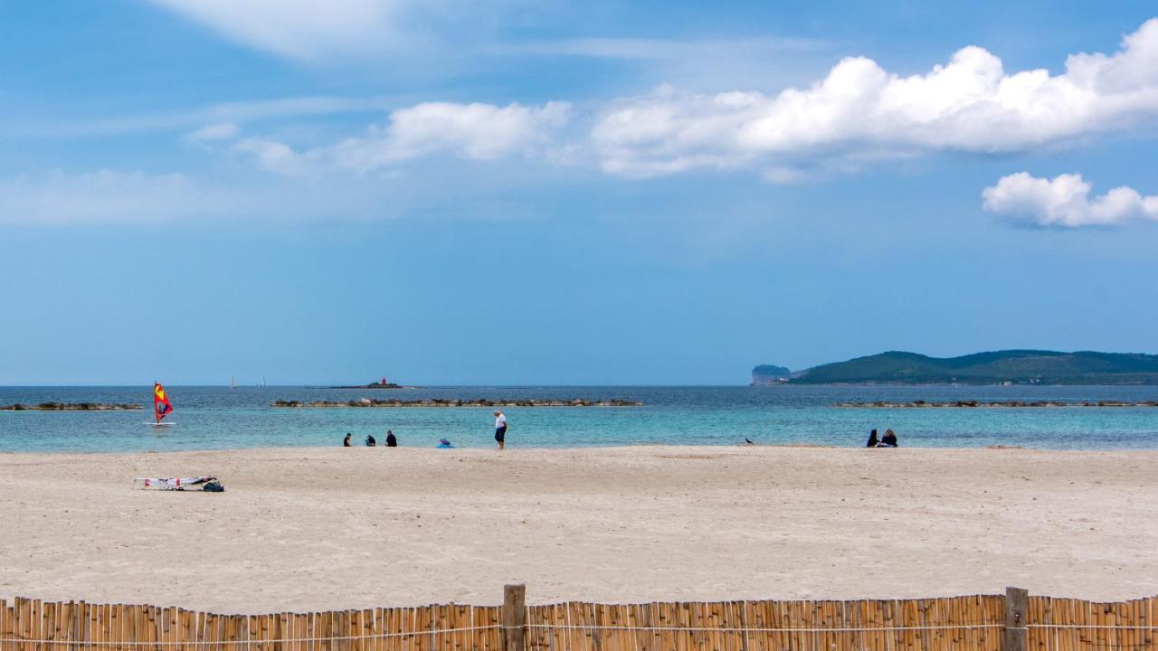 Welcomely - Lido 97 Beachfront