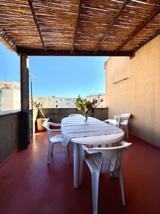 Nura's - Casa Lobelia Beachfront Alghero
