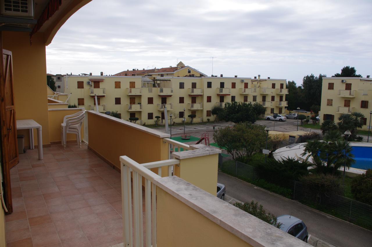 Appartamento Attico In Con Piscina Via Lido 125